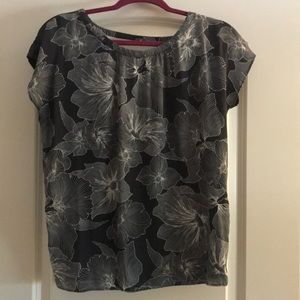 LOFT XS top mixed media